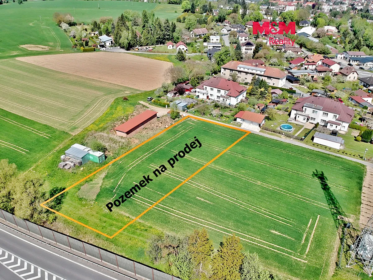 Prodej pozemku 2000 m²